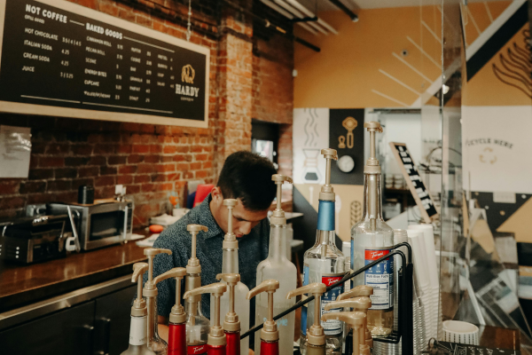 Mọi chiến lược quản lý tồn kho đều phải bắt đầu từ việc chuẩn hóa sản phẩm. Nếu không có định mức sử dụng rõ ràng, mọi nỗ lực kiểm soát sau này đều vô nghĩa