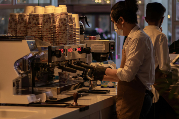 Ảnh minh họa: Yếu tố vệ sinh an toàn thực phẩm rất quan trọng đối với kinh doanh cà phê và trà sữa.