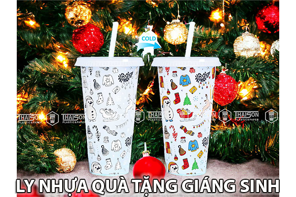 Ly nhựa quà tặng cho khách hàng quán trà sữa