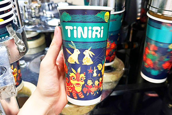 Tiêu chí chọn xưởng sản xuất uy tín trả lời cho câu hỏi in ly tết trung thu 2026 cho quán trà và cà phê ở đâu.
